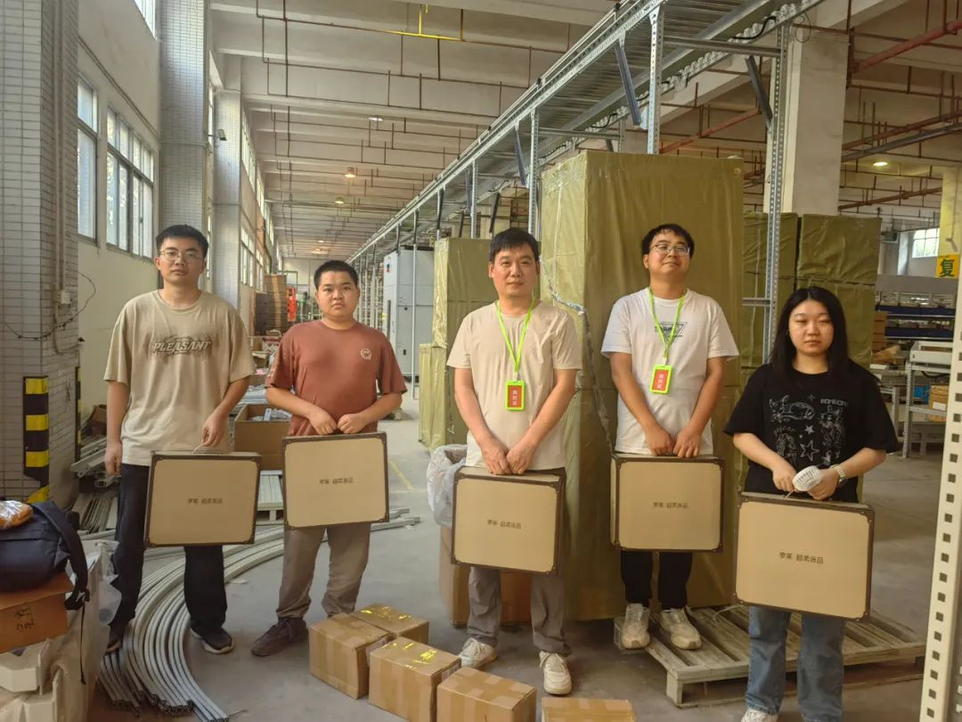 情系一線 | 炎炎夏日送清涼，致敬高溫下的堅(jiān)守